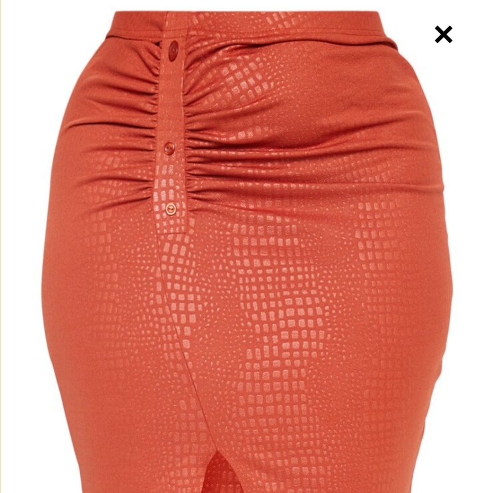Brand new PrettyLittleThing Midi Skirt